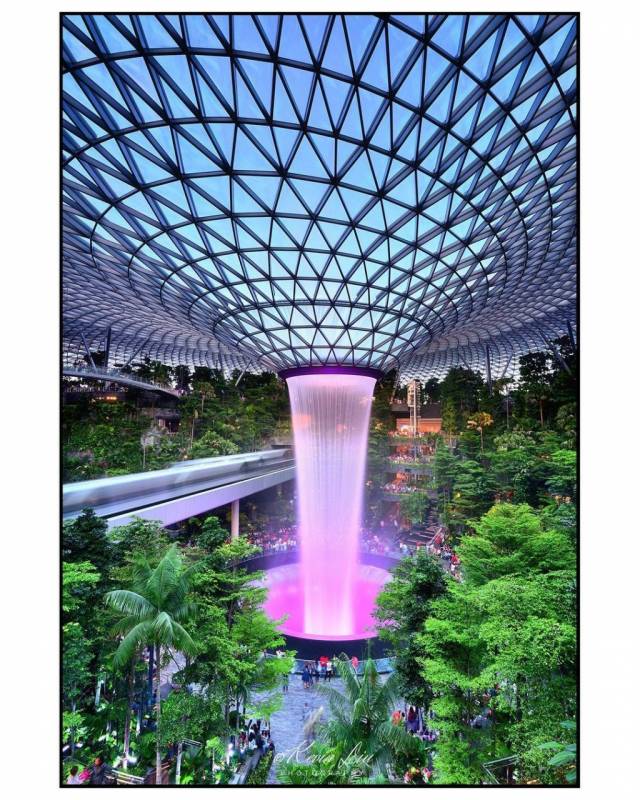 新加坡夜游指南🌃 精选7大璀璨夜景，无敌的视觉盛宴✨ 跟着皇后清单走一遍