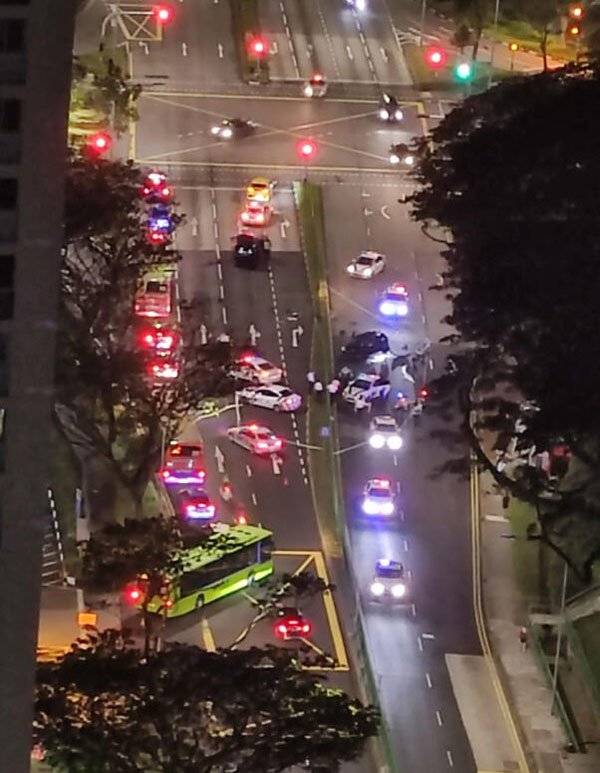 可疑轎車避截查 飛車失控撞路人