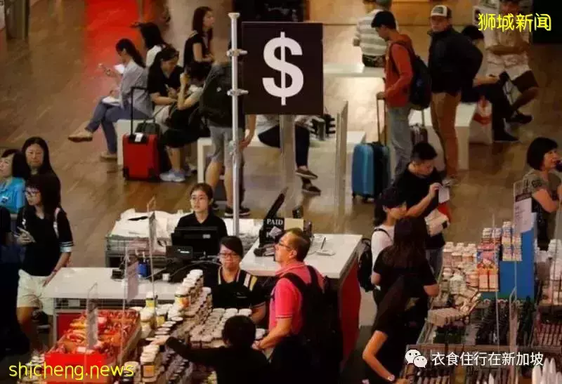 3名中国男子自柬埔寨中转新加坡回国,集体滞留