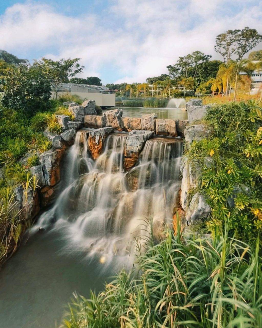 飞流直下三千尺💦新加坡5个绝美瀑布‼气势磅礴壮观、水汽氤氲弥漫,等你来探秘🌪