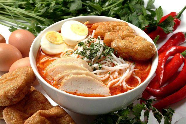 要不是在新加坡呆过,嗨哥绝对不知道有这个,娘惹菜了解一下