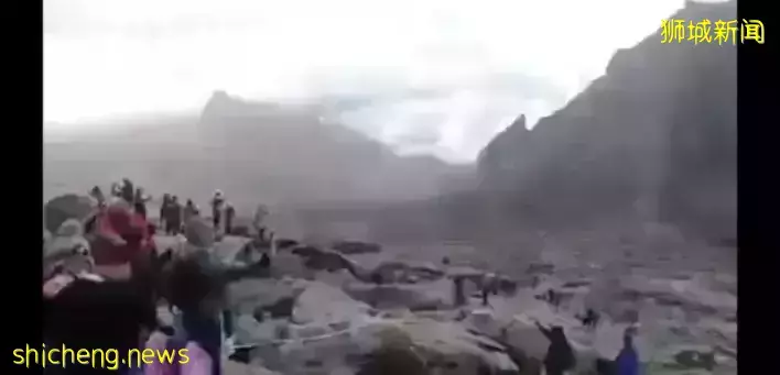 活久見! 新加坡鄰國下起了鵝毛大雪,29年頭一次