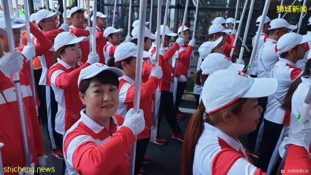 “我参与了新加坡国庆表演!分享排演中的苦辣酸甜”