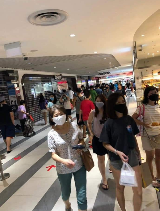 不畏疫情？！新加坡400人因违反阻断措施措施被罚款