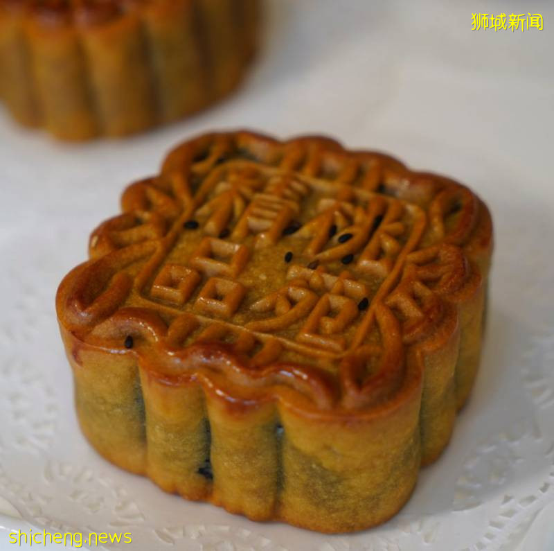 新加坡老字號月餅限時大促銷!傳統月餅大顯神通,珍珠奶茶、班蘭、黑芝麻等各路神仙口味齊聚一堂啦