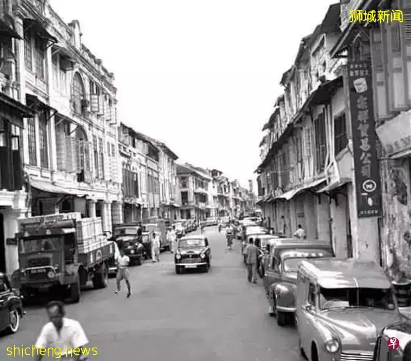 新加坡沦陷80周年之际,忆起不挂日本国旗会被“杀头”的恐惧