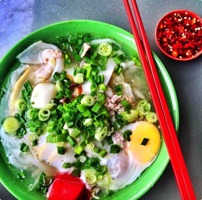 過了半個世紀的古早味食譜！58 Lengkok Bahru”肉脞面”