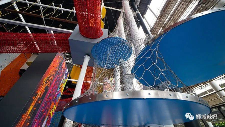 這麽貴的室內遊樂場,竟然有50萬新加坡人去瘋狂炫技!到底有啥好玩的