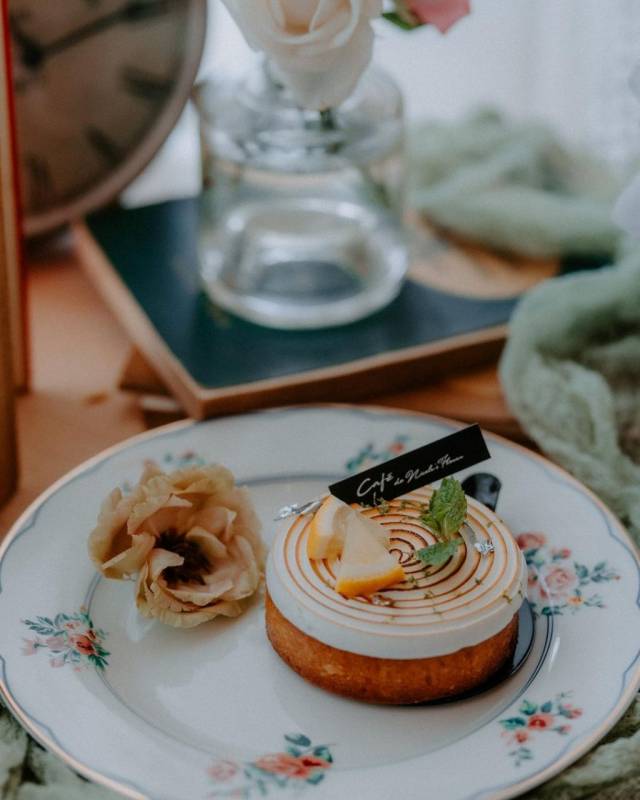 花花世界💐 Cafe De Nicole‘s Flower聖誕氣氛超濃的神仙咖啡廳！誤闖秘境吃甜品