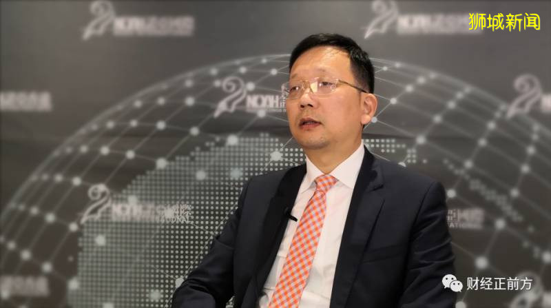 新加坡:交棒背后的经济转型