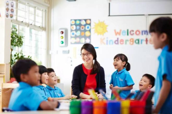 新加坡教育部宣布：明後年起，小三小四學生可修讀高級馬來文和淡米爾文
