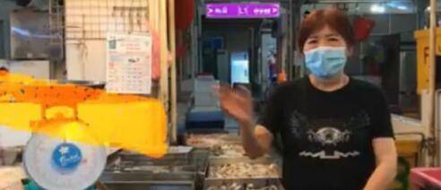 新加坡大媽從不玩臉書到直播賣貨,人生逆襲C位出道!