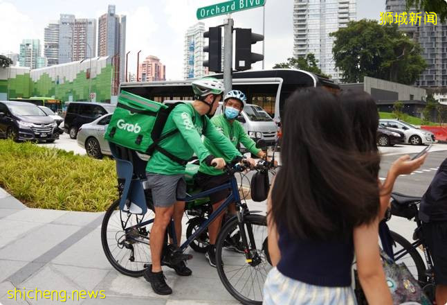 Grab执行长Anthony Tan也来当送餐手, 2小时内送4单