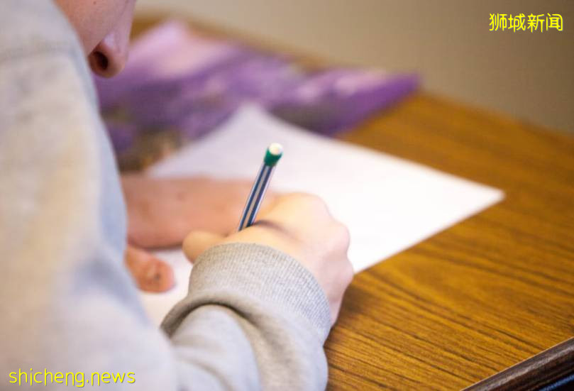 2周35人死亡，專家預測下周單日破10000？！新加坡已批准5種治療冠病藥物