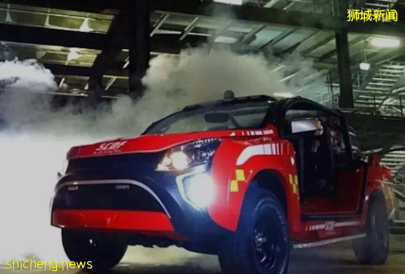 新加坡一輛大貨車突然著火，附近司機趕忙救人、“紅犀牛”火速到場瞬間滅火