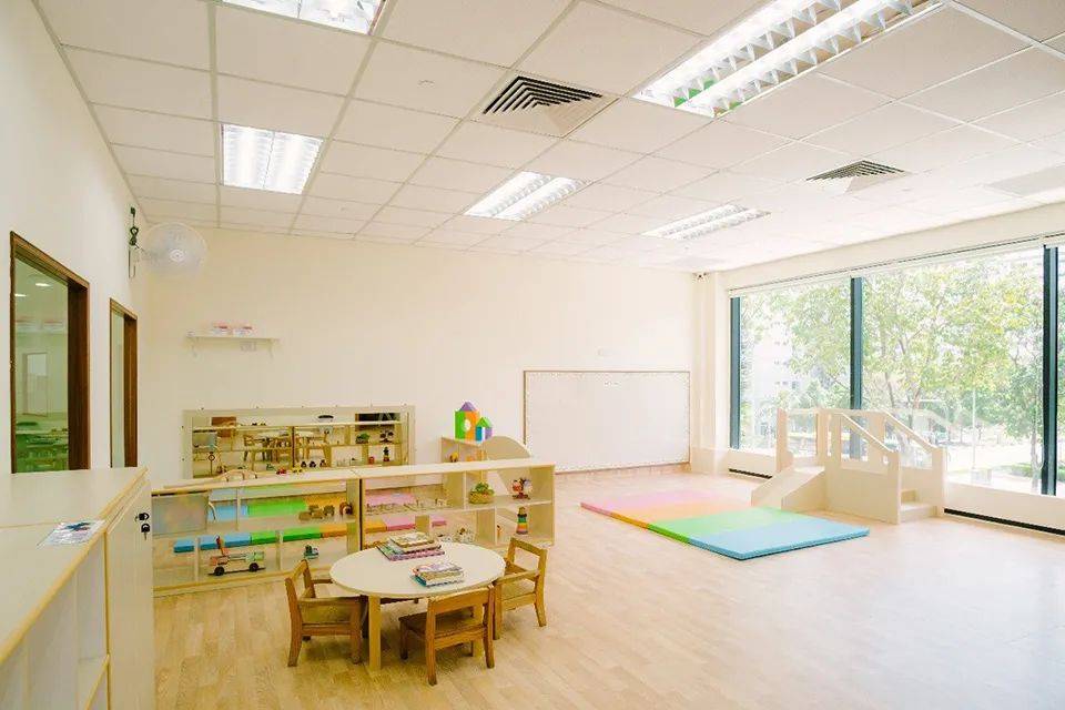 揭秘!新加坡神秘的托婴中心,2个月新生儿也收!靠谱吗