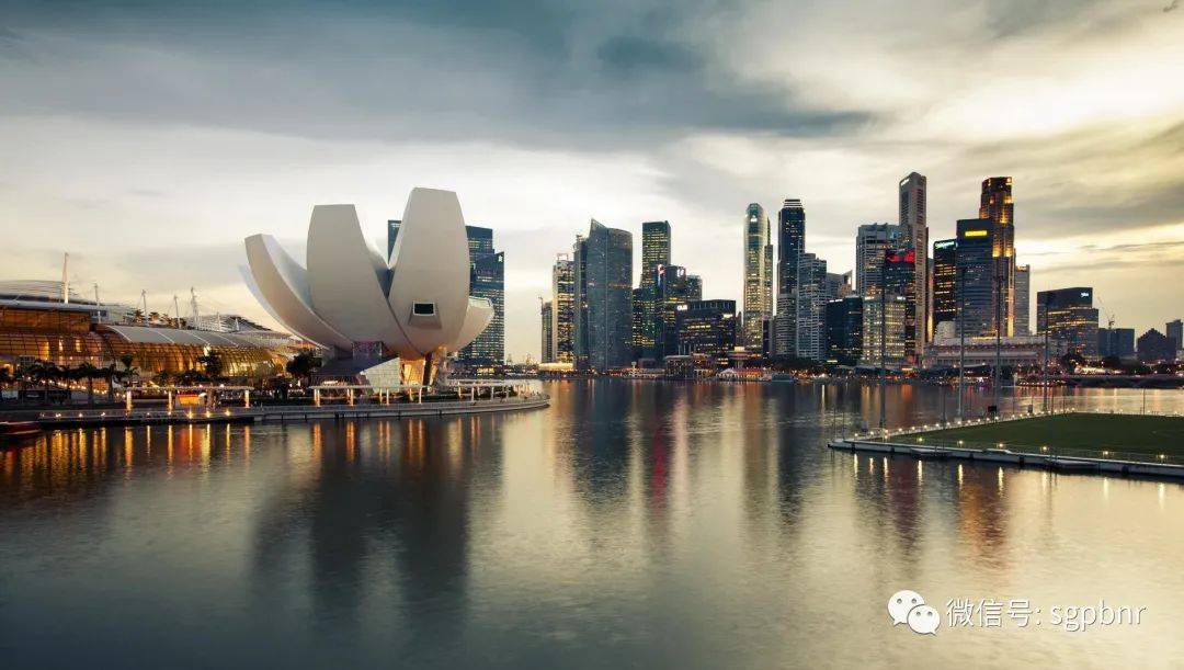 信也科技获得新加坡资本市场服务牌照