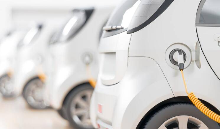 新加坡2040年要淘汰燃油车,最贵“铁皮”要退出历史舞台