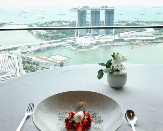 約上心愛的ta,一起去新加坡這幾家餐廳共度屬于你們的“凡爾賽”跨年夜吧