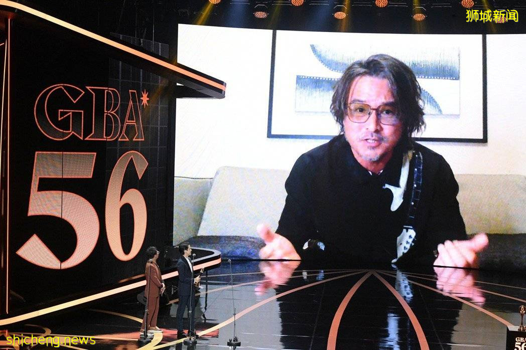 李铭顺二度敲金钟 感谢爱妻范文芳支持