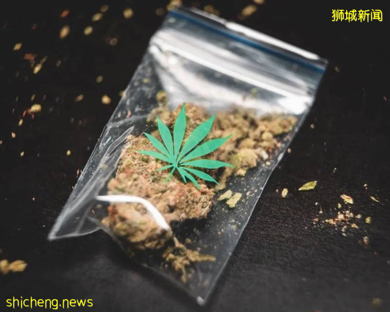 在家光膀子都有可能被罰款，還能不能好好過夏天了