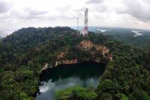 九九重阳,登高敬老。你爬过新加坡最高的山吗?俯瞰狮城的最高点