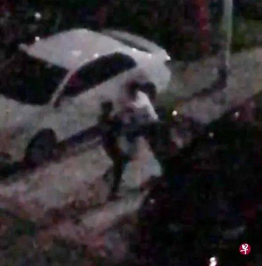 为了她，男人何苦为难男人