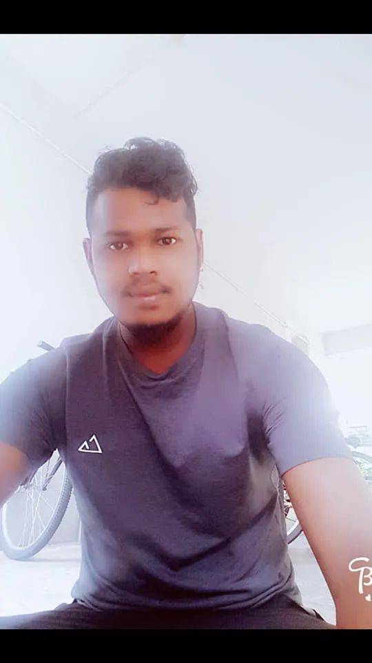 “要不是客工出手相救,我儿子就从三楼窗台掉下去了”