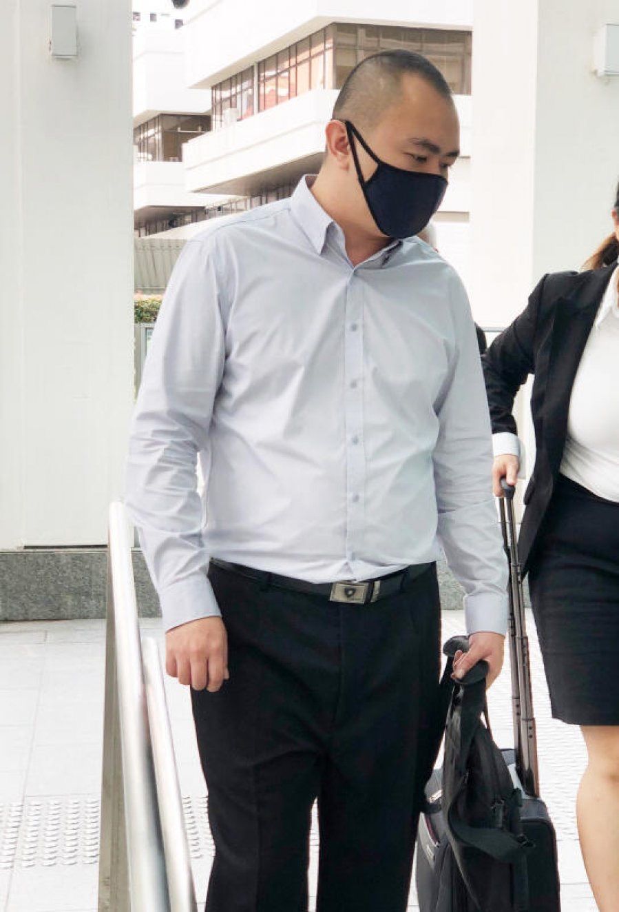 帶越南女開房不成 海軍上尉縱火燒毛巾罪成