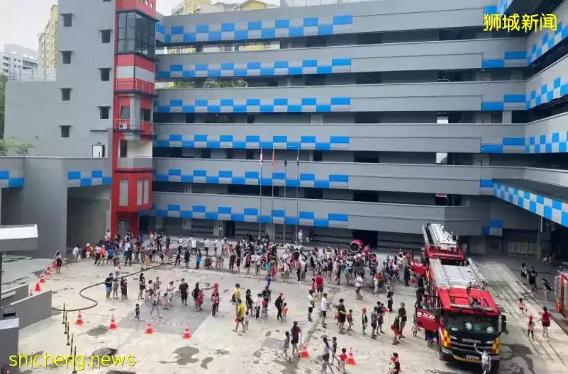 直擊新加坡全面首日，各處人從衆