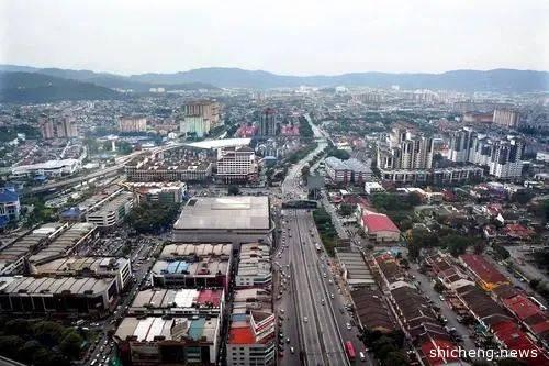 新加坡疫情专家：阻断措施有效但速度不如预期