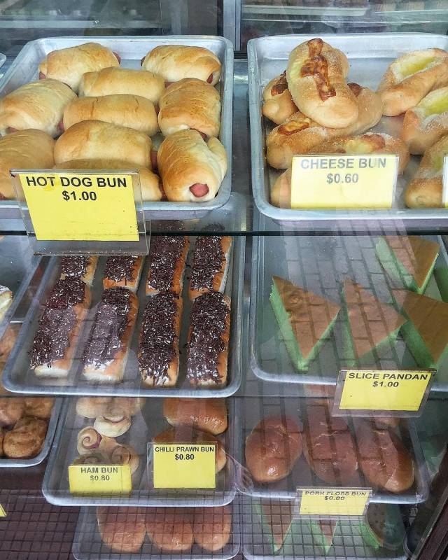 新加坡传统西饼屋🤩 奶油传统蛋糕、手工面包、甜甜圈，传统糕点从S$0.60++起