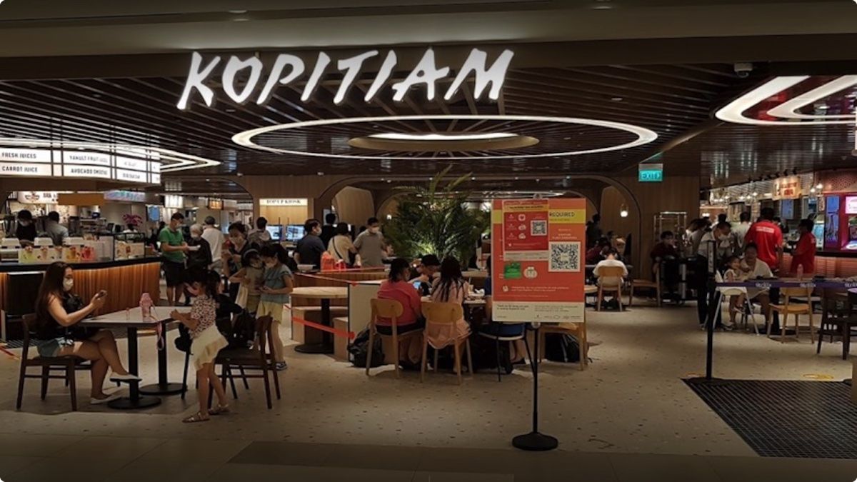 Plaza Singapura重新开张, 带入米其林街头美食摊贩