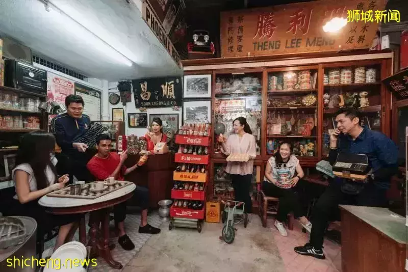 新航空服员“带团”?从空中转移到陆地上的新航体验