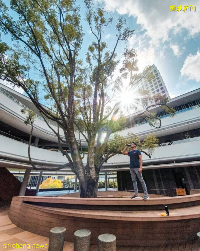 來到新加坡，他離夢想更近了一步!