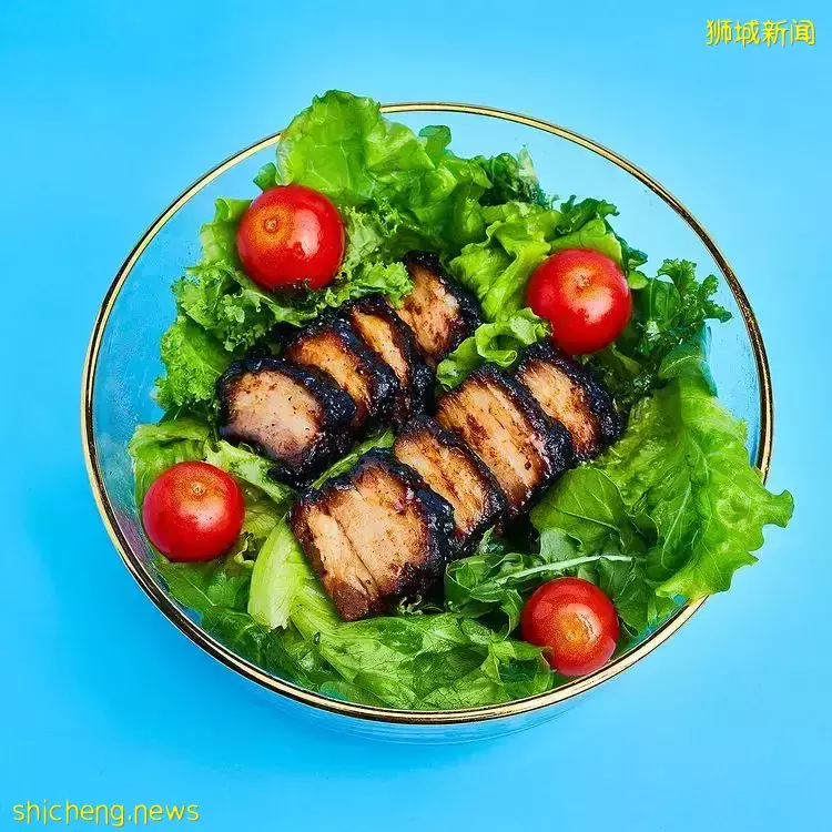 創意叉燒料理店“Char Seal Bar”😲最愛黑黑焦焦的叉燒!搭配沙拉+蓋飯+黯然銷魂面,顛覆想像