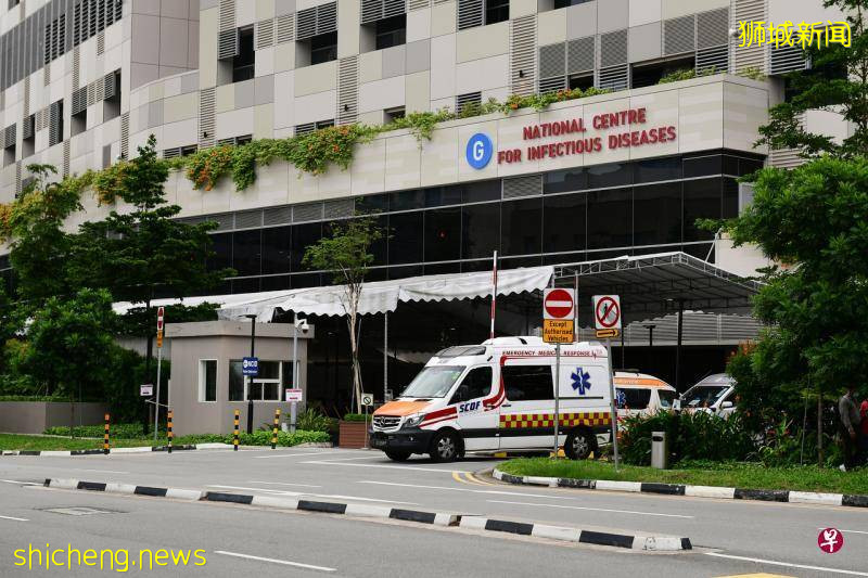 狮城是否进一步收紧防疫措施 视​这几天重症病患人数