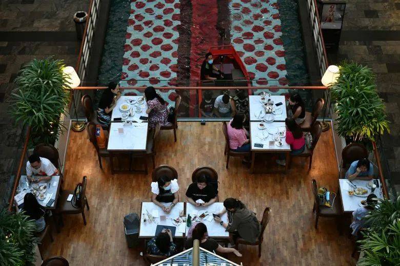 衛生部長顔金勇:若繼續保持警惕 或能放寬五人聚會與用餐限制