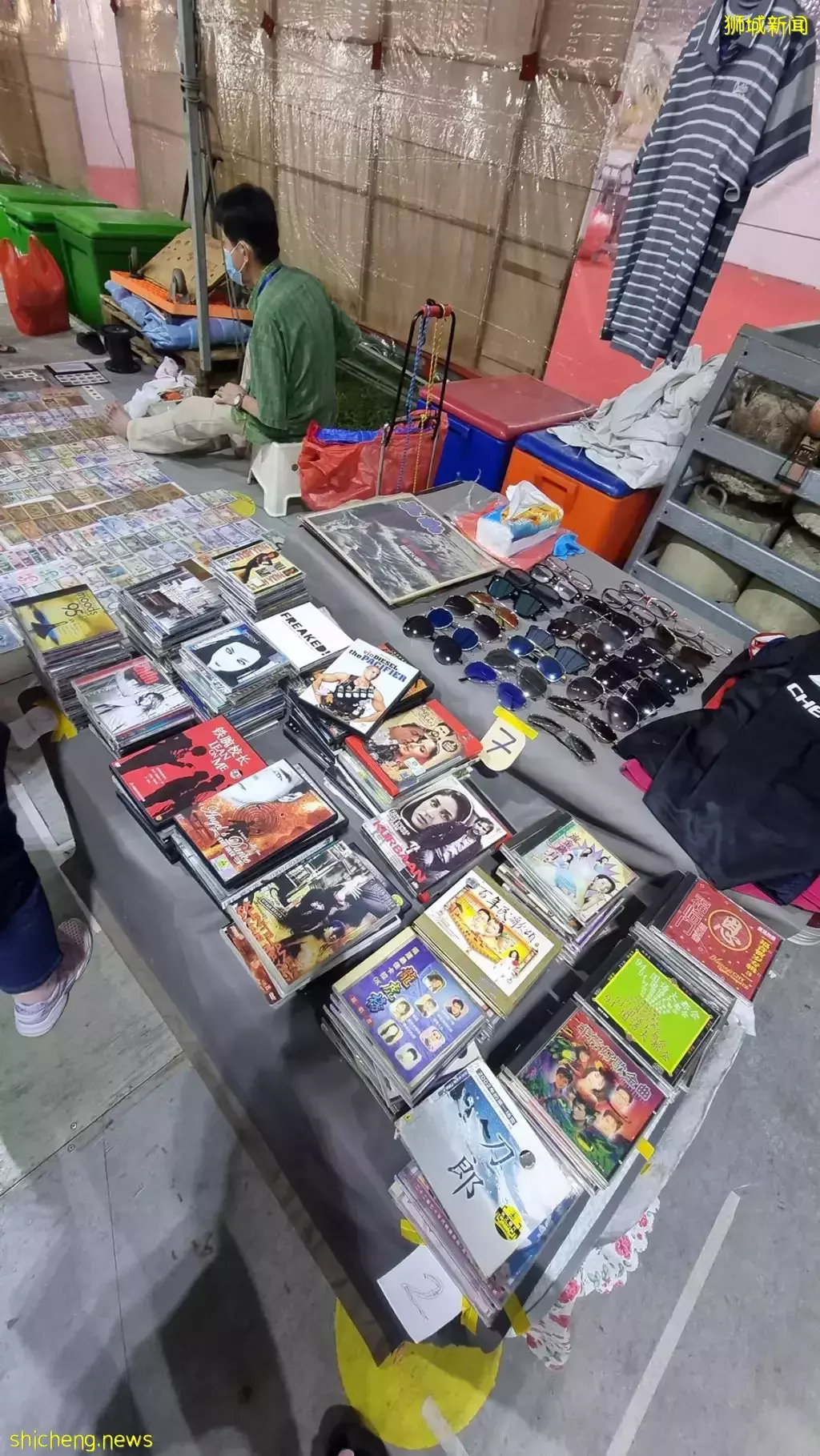 兀兰夜市正式开跑!生活日用品+抓娃娃机一应俱全,超多美食摊位等你来逛!就在MRT外面📌