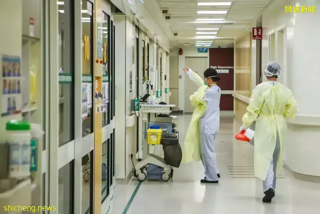 新加坡上班族等巴士,突遭車輪擋飛來砸頭!腦內大出血