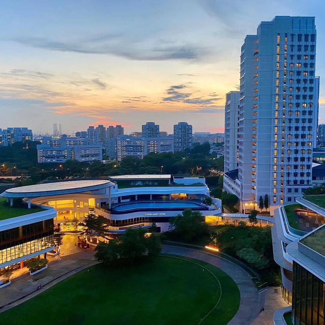 人間四月,來感受新加坡國立大學的春天