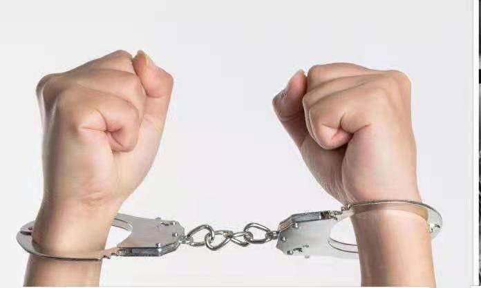 强奸未遂不等于无罪!21岁的男子强奸未遂未出庭最终被捕