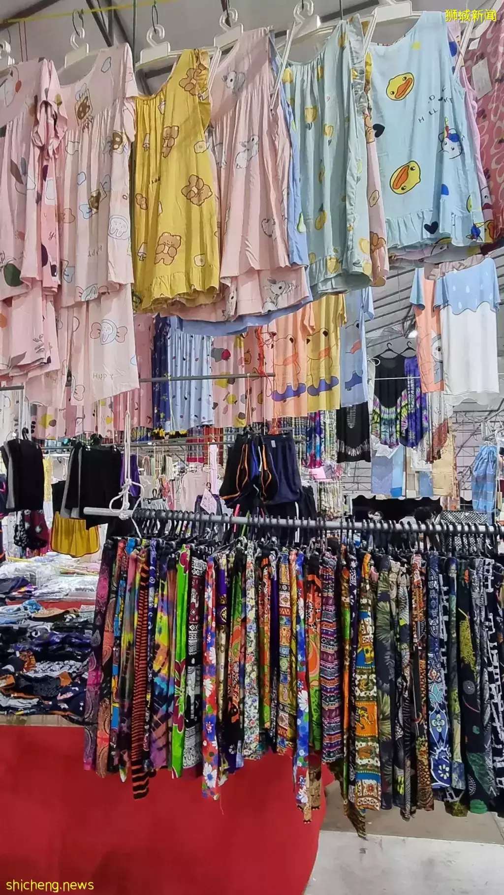 兀兰夜市正式开跑!生活日用品+抓娃娃机一应俱全,超多美食摊位等你来逛!就在MRT外面📌