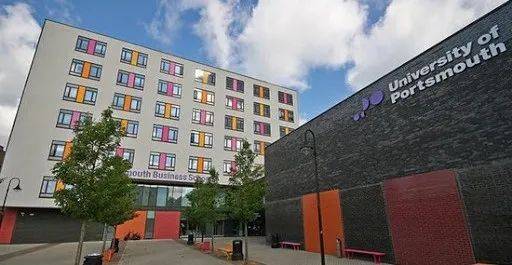 这所新加坡私立院校,两年就能拿世界知名大学文凭