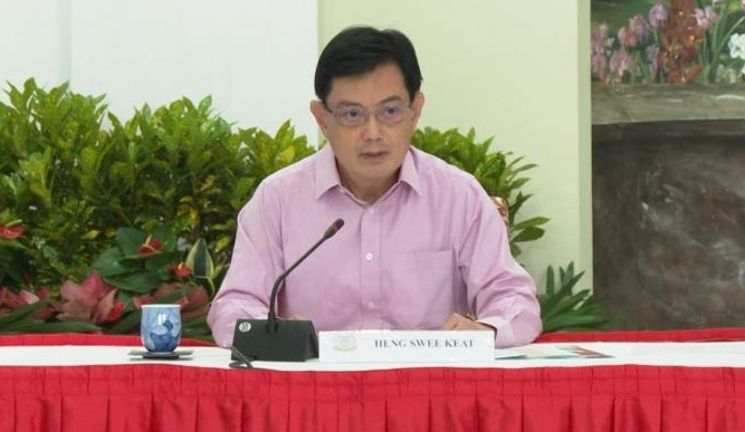 新加坡的选贤与能，择优而仕