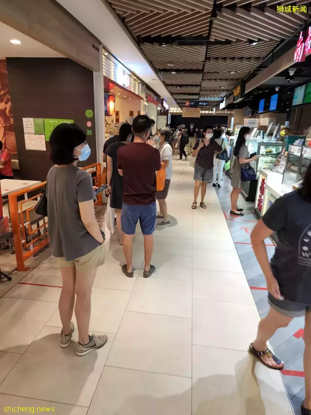 實拍周日的新加坡:商場、景點、食閣到處是人!又一波放寬政策來了