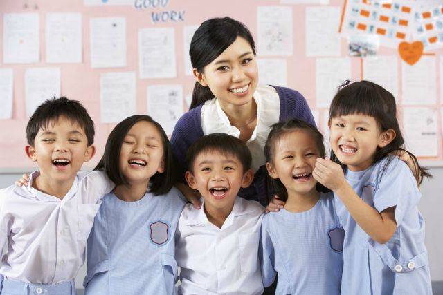 中国家长求助：“孩子在新加坡幼儿园被虐待，我该怎么办？”