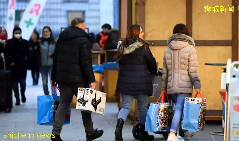 今年，濱海灣跨年不放煙花！以色列推疫苗第四針接種，新加坡呢
