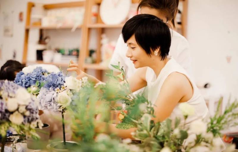 想学花艺的朋友们,新加坡这7家店收好不谢!还能考硕士文凭