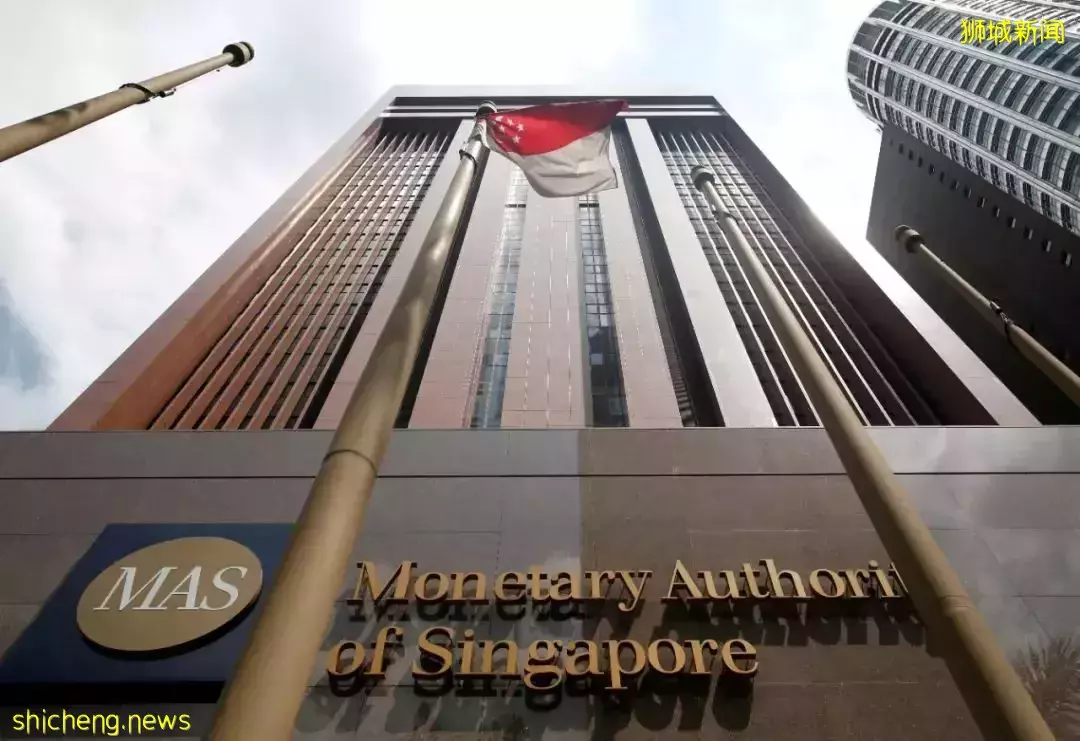 新加坡核心通胀创13年最高；八成居民：生活费会继续涨；经济师：货币政策或再收紧